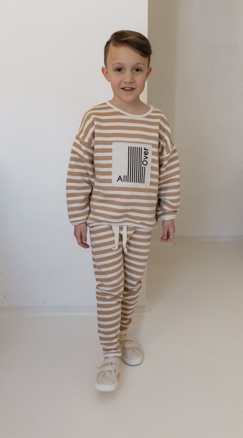 Sweater „all over stripes“