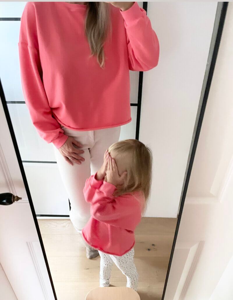 Sweater coral pink „roll up“ – Bild 2